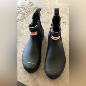 HUNTER boots - size 8- new